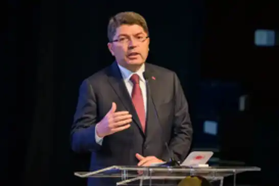 Bakan Tunç: 2025 Yılı Mazeret ve Müstemir Yetki Kararnameleri ile 621 hakim ve savcıya atama yapıldı