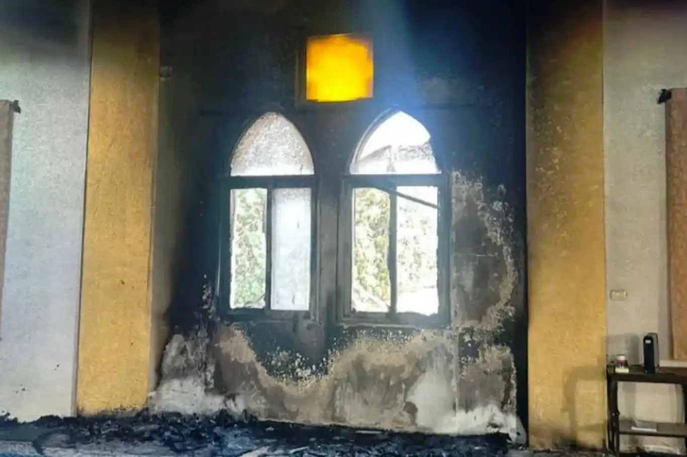Israeli settlers torch Al-Falah Mosque in Salfit, West Bank