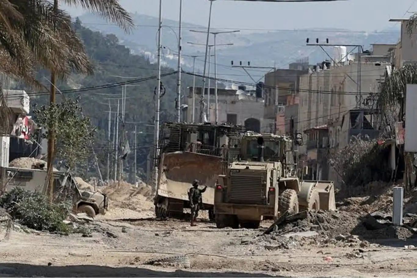 İşgal, Tubas şehrinde Filistinlilere yönelik saldırılarını üçüncü günde sürdürüyor