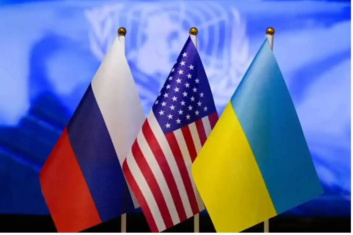 وفدان من أوكرانيا والولايات المتحدة يجتمعان لبحث خطة السلام