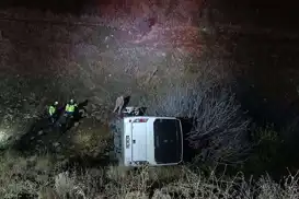 Maden işçilerini taşıyan servis uçuruma yuvarlandı: 2'si ağır 15 yaralı