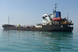 İran, kaçak akaryakıt yüklü 2 gemiye el koydu