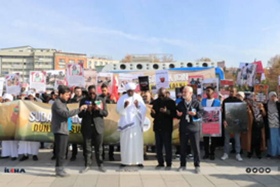 أنقرة.. وقفة للتنديد بالأزمة الإنسانية في السودان ودعوات لتحرّك دولي عاجل