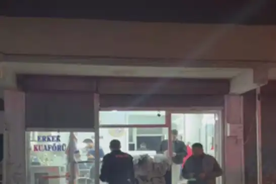 Adana'da berber dükkânına silahlı saldırı: 3 yaralı