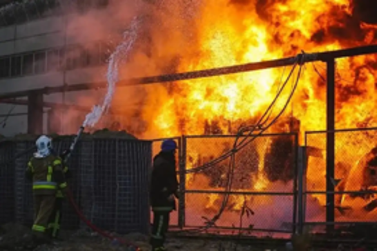 At least three killed as enormous Russian drone strike targets Kyiv