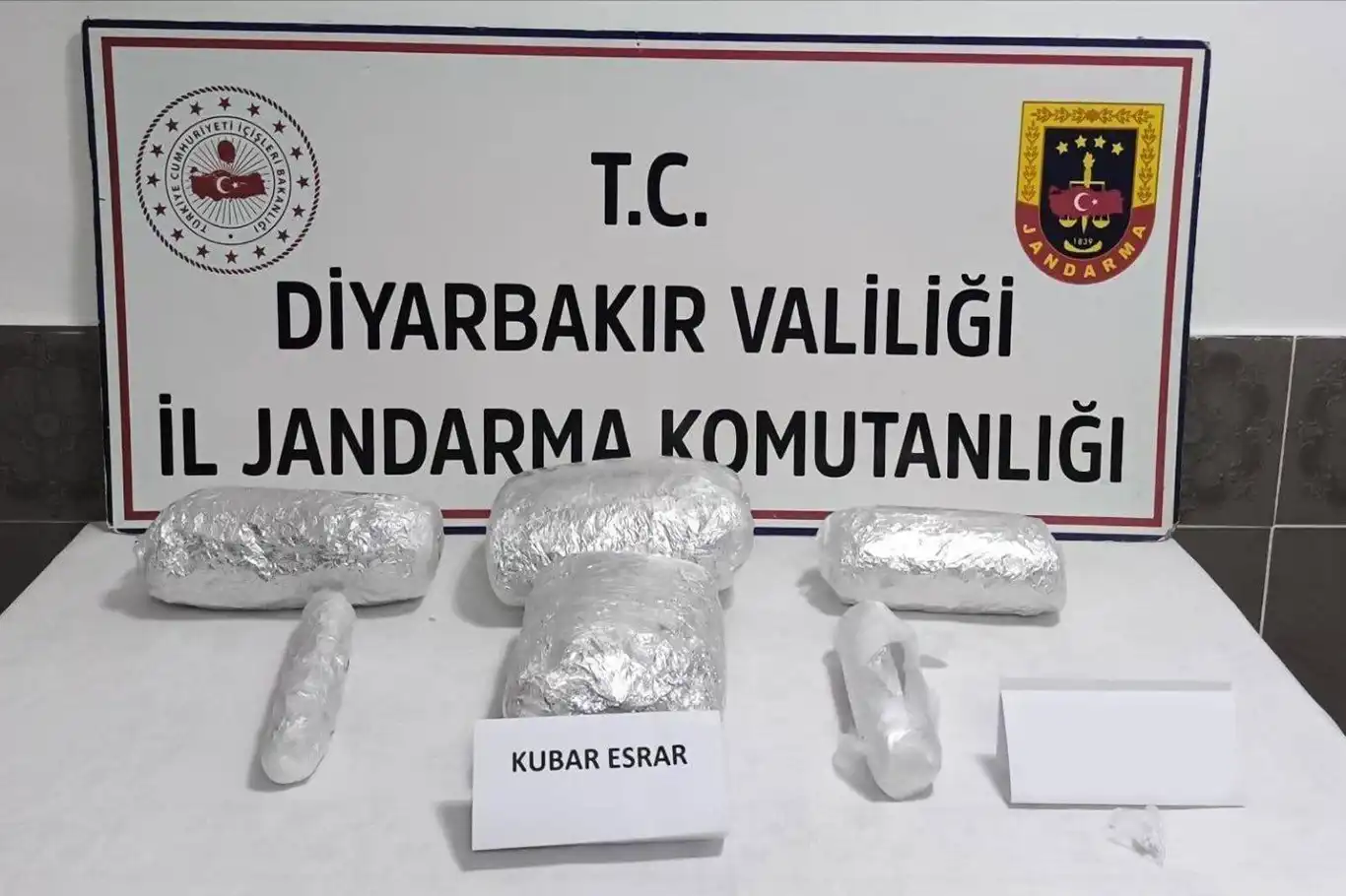 Diyarbakır’da uyuşturucu operasyonlarında 27 şüpheli yakalandı