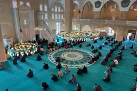 Batman'da Üniversite Camii ibadete açıldı