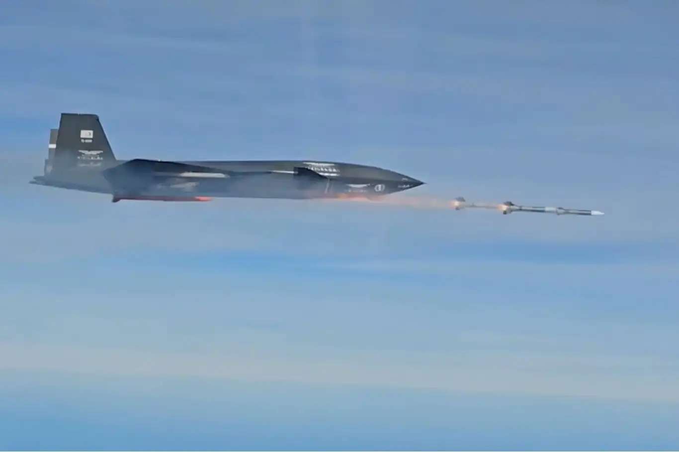 Türkiye's Bayraktar Kızılelma drone shoots down jet-powered target in historic test