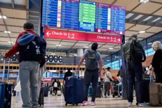 ABD'de hükümet krizi büyüyor: Houston Havalimanı uçuşlara kapatıldı