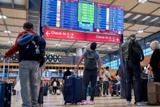 Houston airport wait times hit four hours as government shutdown deepens in U.S.