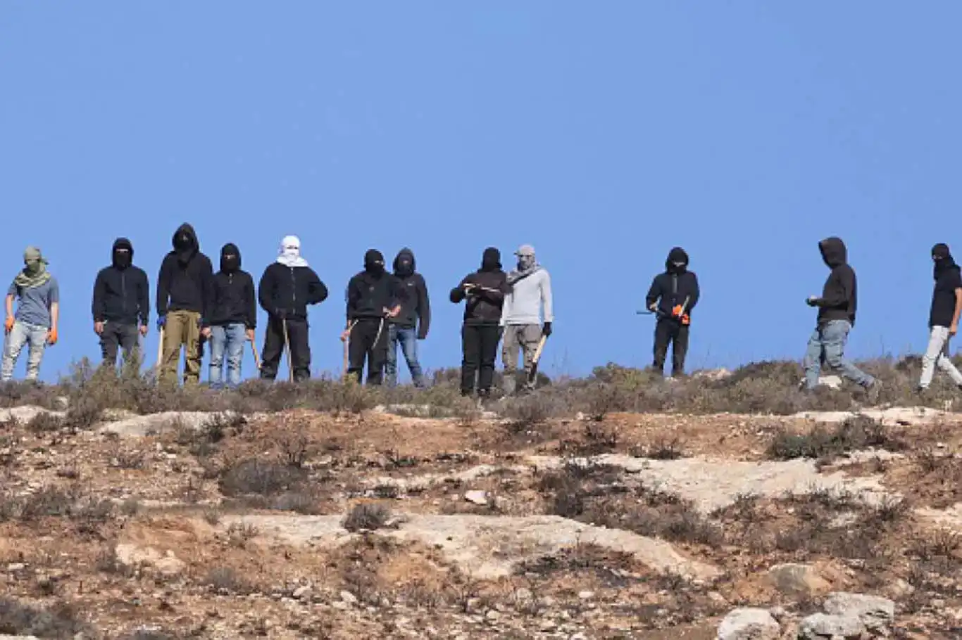 Israeli settler gangs terrorize Palestinians in Ramallah and Bethlehem under army protect