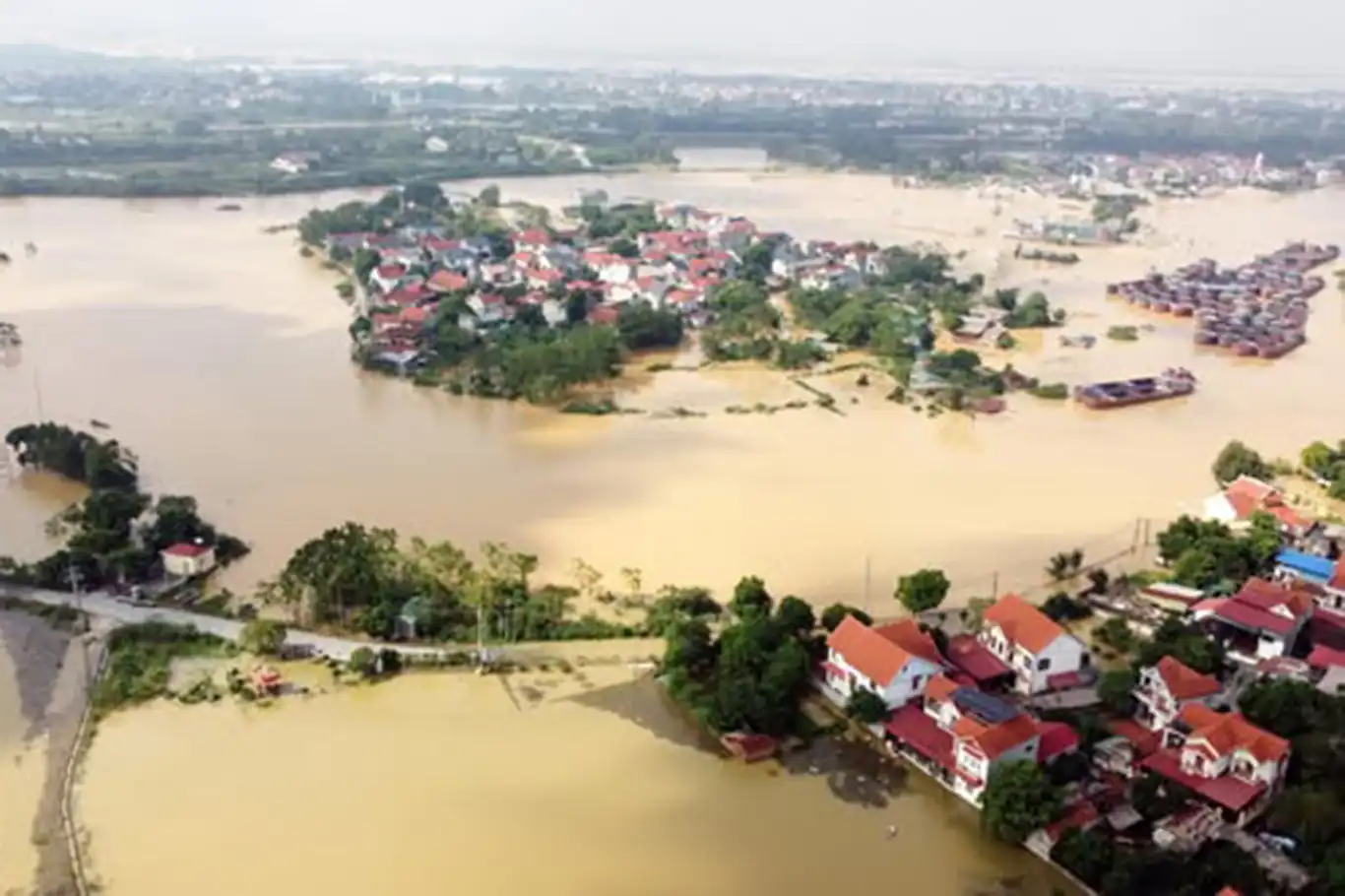 Vietnam'da sel felaketi: 47 ölü, 130 yaralı