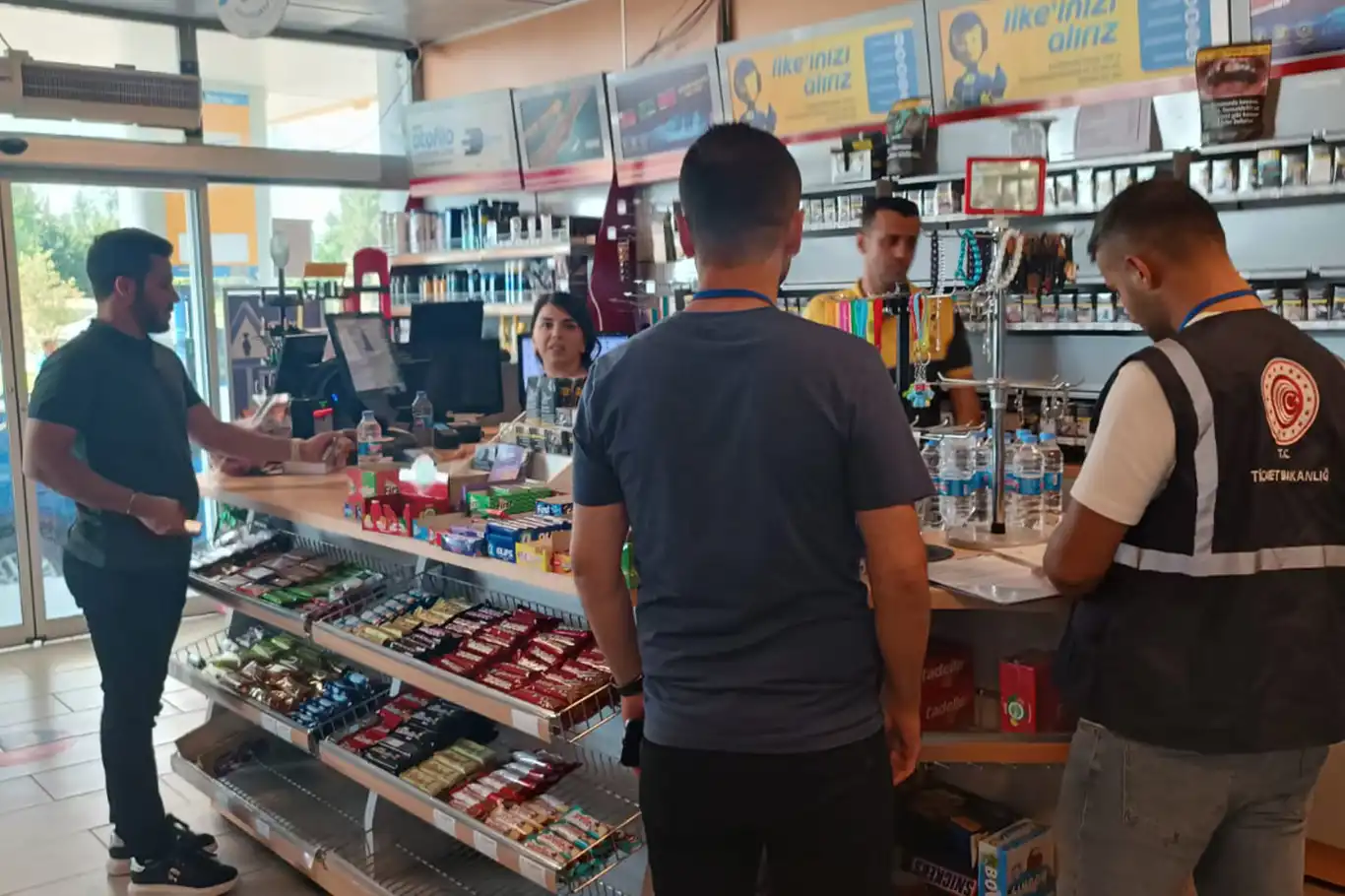 Akaryakıt istasyonları ve istasyonlara bağlı marketlerde fiyat etiketi denetimi