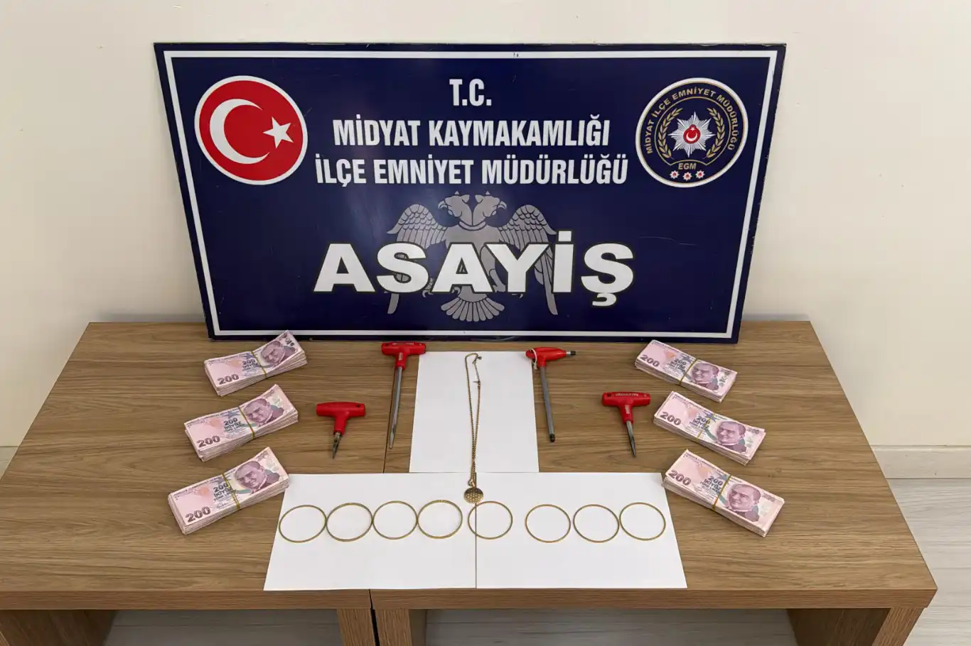 Mardin’de ev hırsızlıklarına yönelik eş zamanlı operasyon: 5 gözaltı