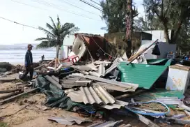 Filipinler'de 188 kişinin ölümüne neden olan tayfun Vietnam'a ulaştı: 5 ölü