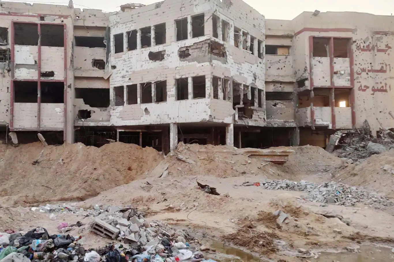 Ateşkesi ihlal eden siyonist rejim Gazze ve Han Yunus'u hedef aldı