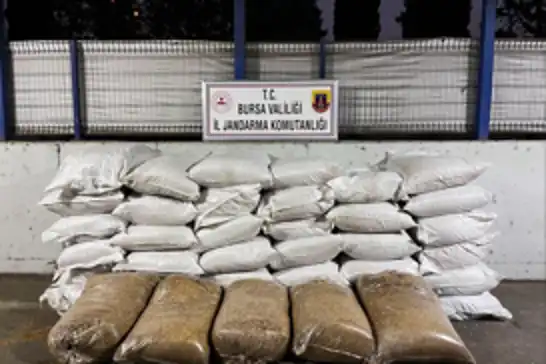 Bursa’da kaçak tütün işletmelerine operasyon