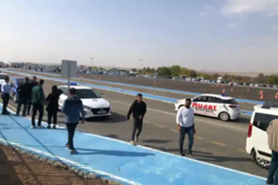 Sürücü Akademisinde ilk direksiyon sınavı gerçekleştirildi