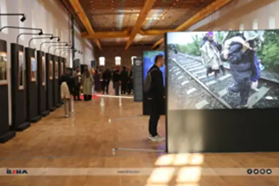 Palestinian photographer Muhammed Muhaisen brings global human stories to Istanbul