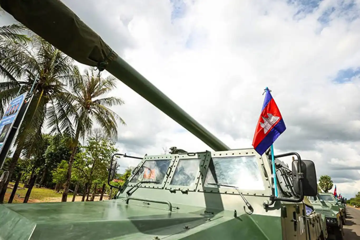 Cambodia, Thailand begin withdrawal of heavy weapons along border under peace accord