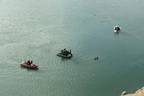 لە شاری وان لە ناو دەریاچەی بەنداوێکدا ٣ کەس گیانیان لەدەستدا