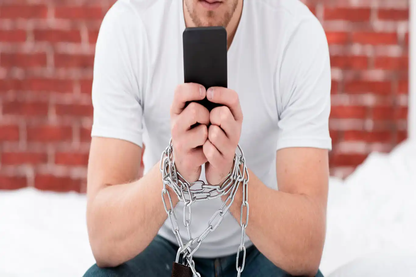 Telefon bağımlılığı: Uzmanlar dikkat dağınıklığı ve hafıza zayıflığı konusunda uyarıyor