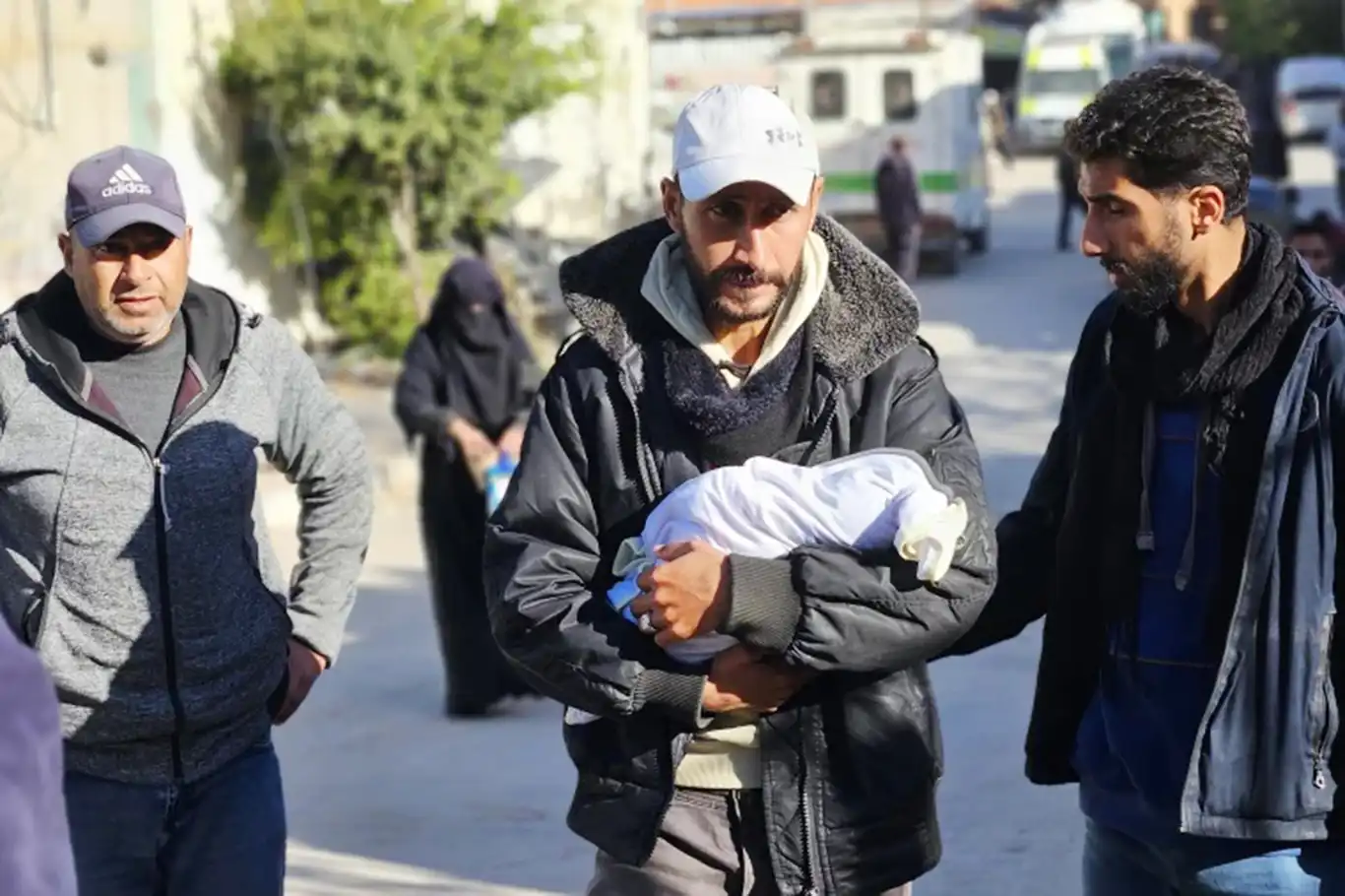 Dünya İnsan Hakları Günü'nde Filistin çağrısı: Siyonist soykırımı durdurun