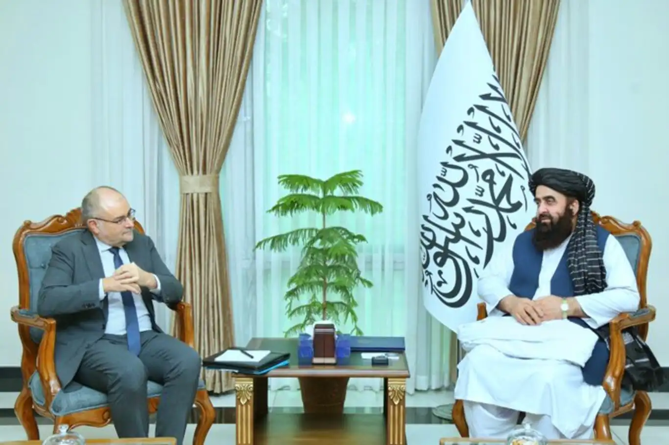 Afghan FM Amir Khan Muttaqi meets new EU envoy in Kabul