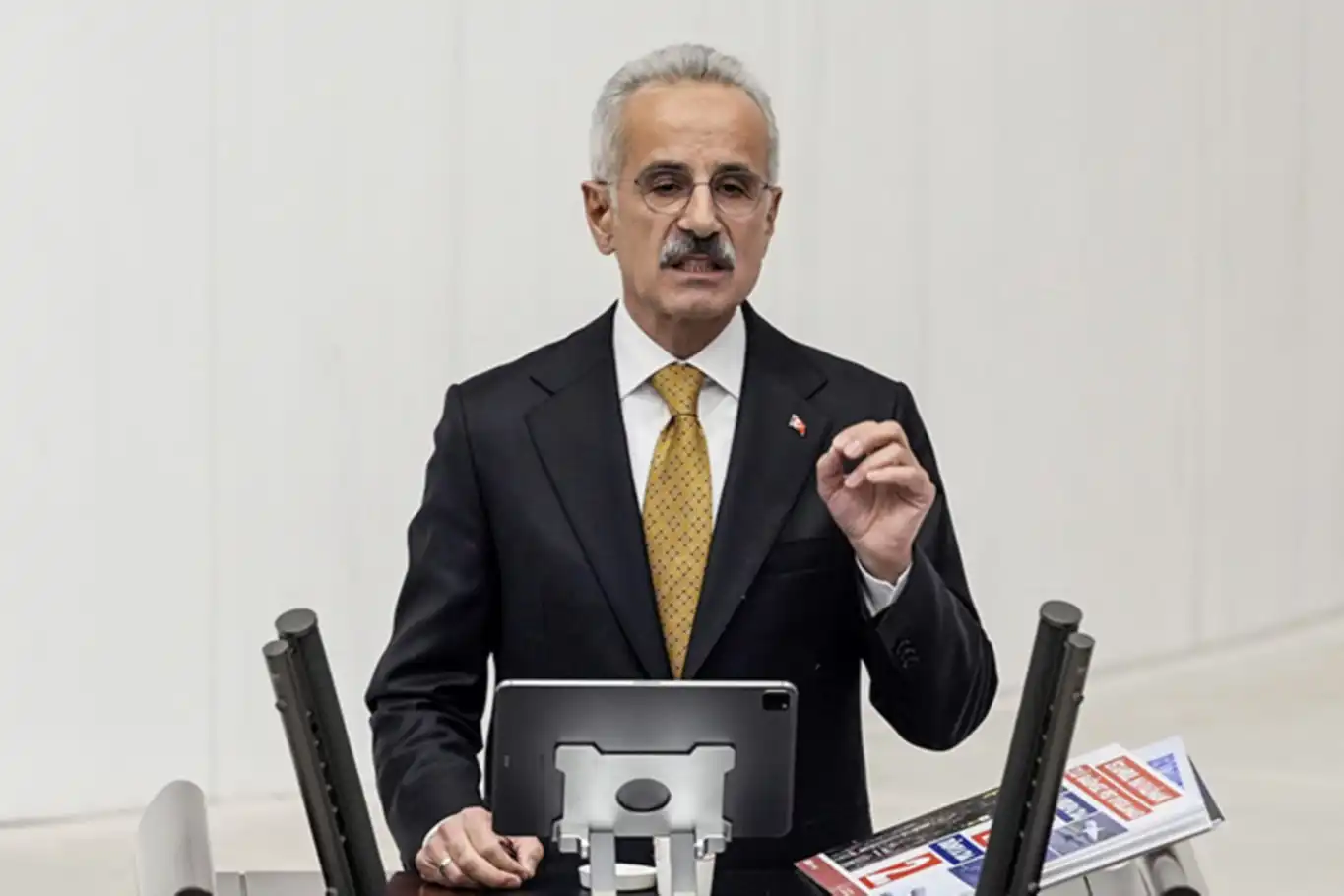 Bakan Uraloğlu, TBMM Genel Kurulu'nda Bakanlığının 2026 yılı bütçesini sundu