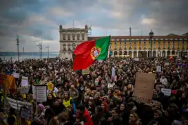 Portekiz’de tarihi genel grev: Ulaşım ve kamu hizmetleri neredeyse durdu