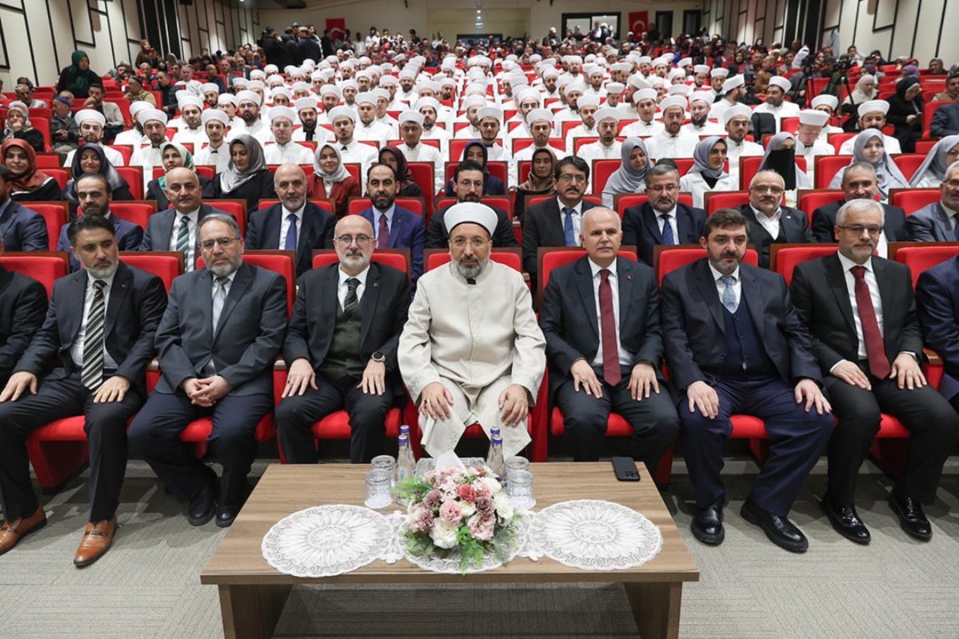 Arpaguş: Zorlu süreçten çıkışın yolu Kur’an ve Sünnete sarılmaktır