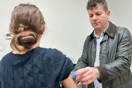  Siirt’te ilk kez iki çocuğa insülin pompası takıldı