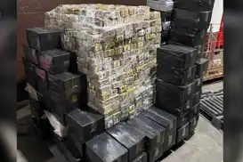 "Maden suyu" sevkiyatı kılıfında Rusya'ya 1,3 ton uyuşturucu taşıyan kamyon ele geçirildi