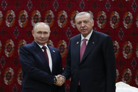 Erdoğan and Putin hold bilateral talks on sidelines of Ashgabat peace forum