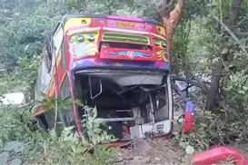 لە هیندستان پاسێک وەرگەڕا: ٩ کوژراو و ٢٩ بریندار