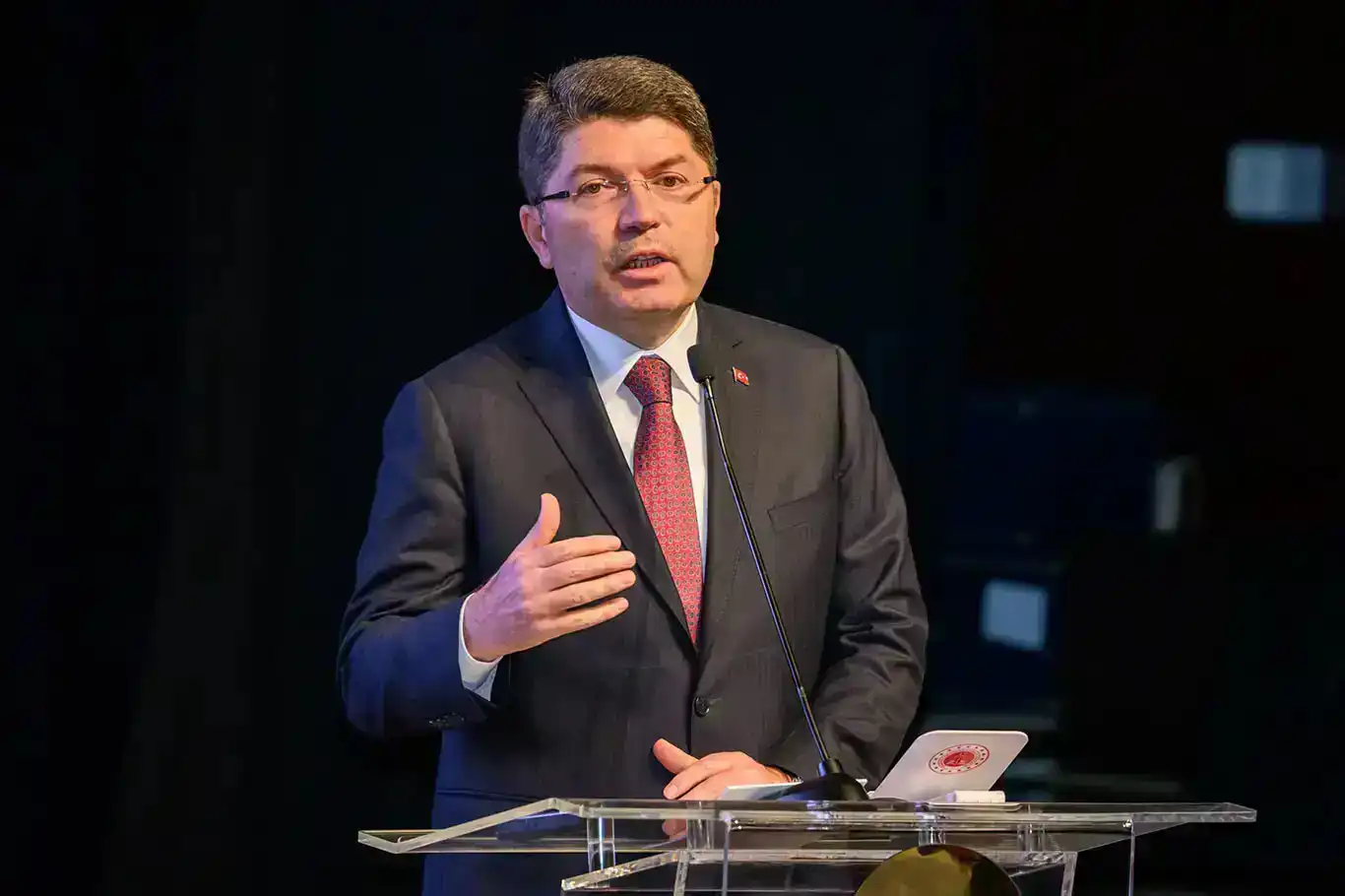 Adalet Bakanı Tunç: Yasa dışı bahis ve kumar suçlarında cezalar artırılacak