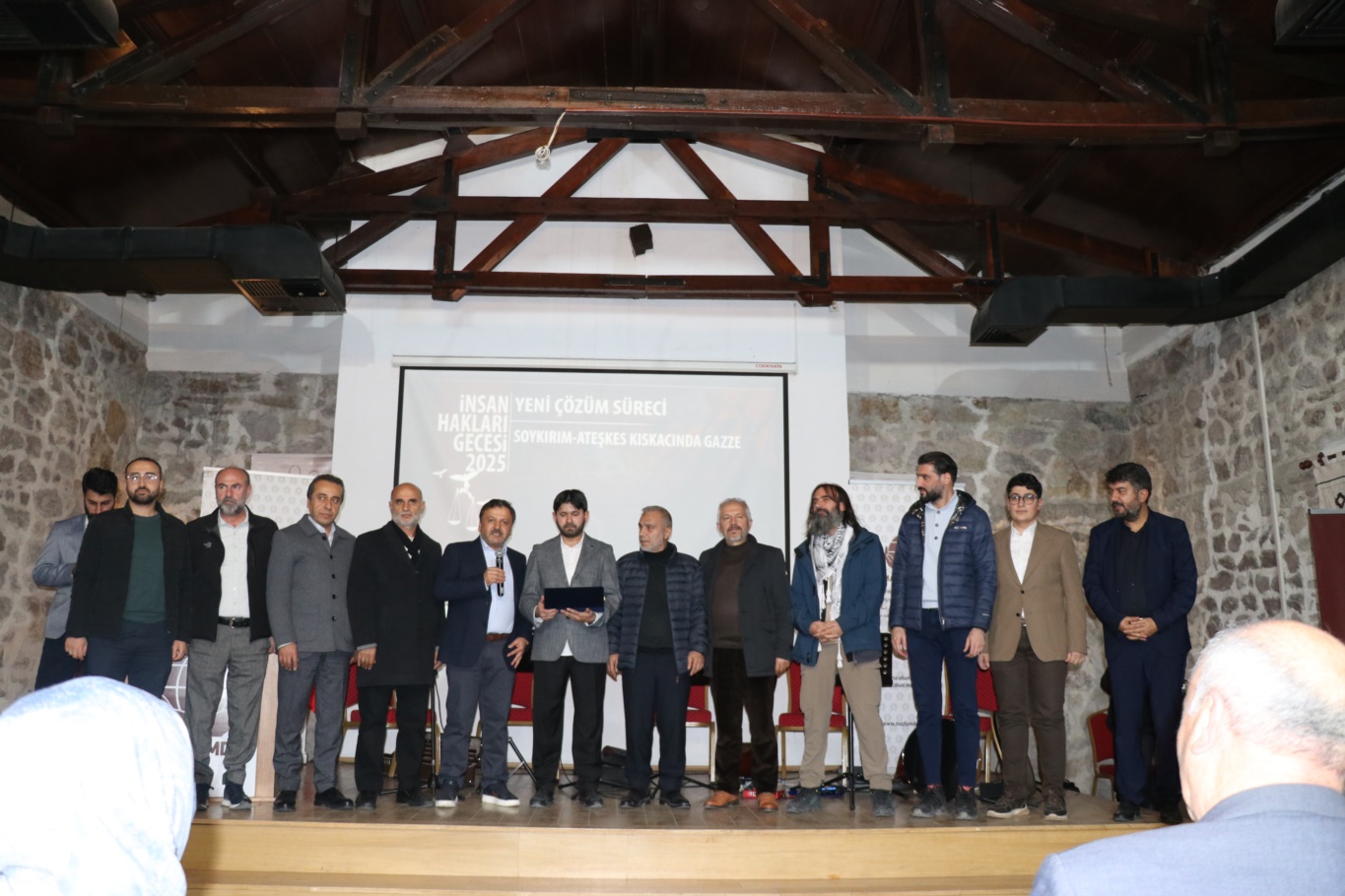 İLKHA'ya "İnsan Hakları Basın Ödülü" verildi