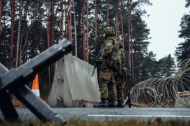 Estonia begins installing concrete bunkers along border with Russia