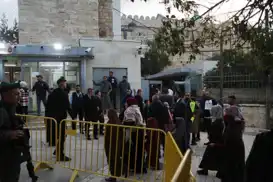 وزارة الأوقاف الفلسطينية تدين إغلاق الاحتلال الصهيوني لبوابات المسجد الإبراهيمي