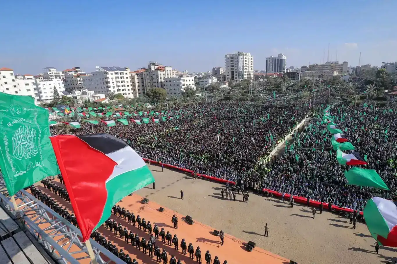 حماس في ذكرى تأسيسها: طوفان الأقصى محطة مفصلية في مسيرة التحرر