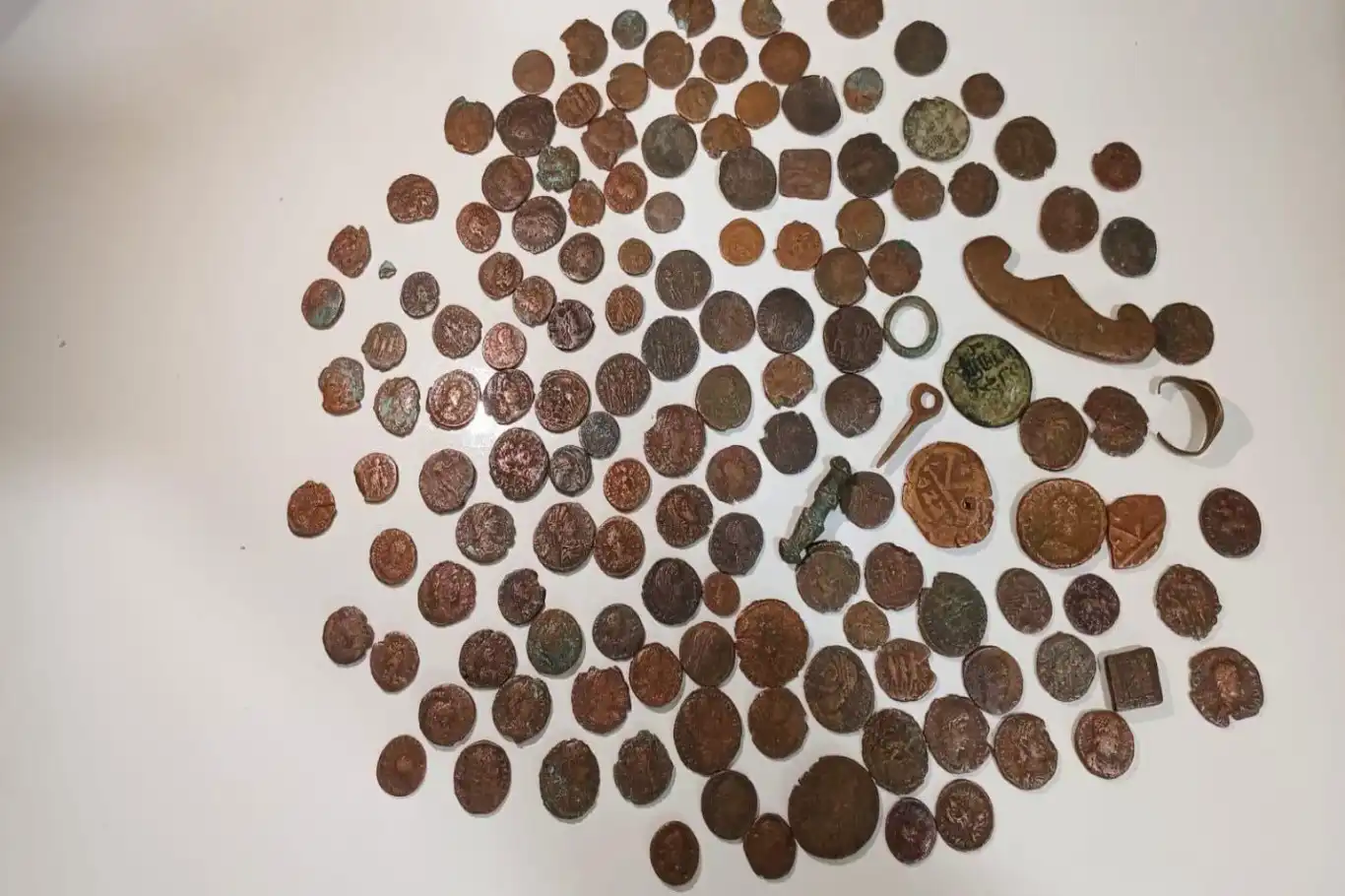 Bursa’da tarihi eser operasyonu: Roma ve Bizans dönemlerine ait 143 parça ele geçirildi