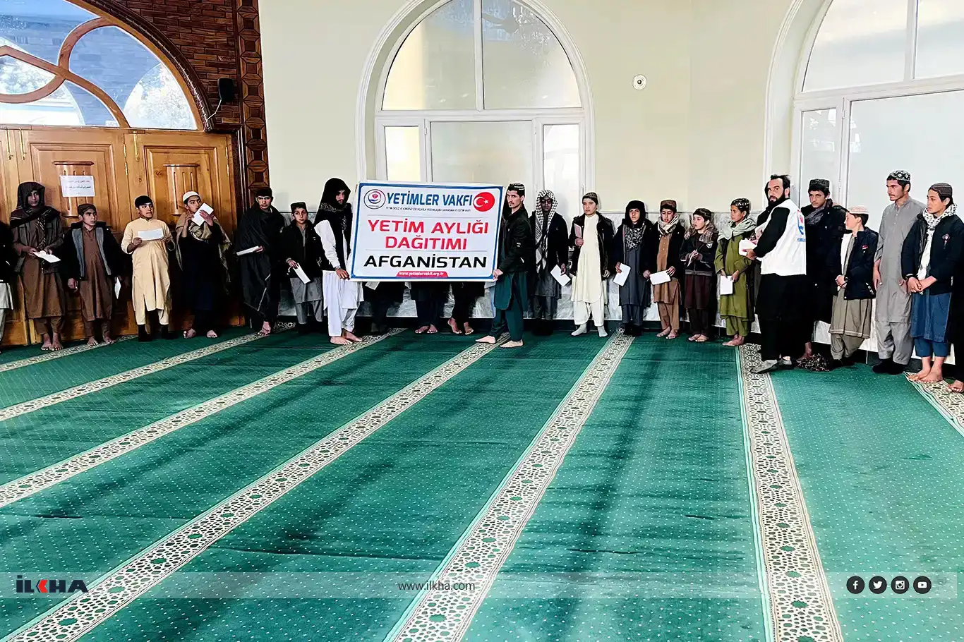 حمایت ماهانه بنیاد یتیمان از خانواده‌های نیازمند در افغانستان