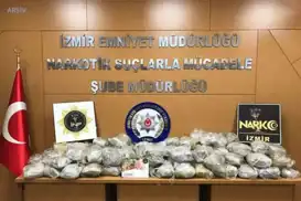İzmir'de uyuşturucu operasyonu: 3 Gözaltı