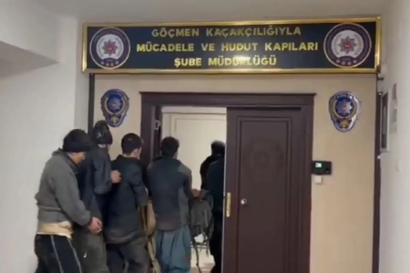 Iğdır’da 23 düzensiz göçmen yakalandı