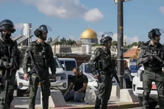 الاحتلال الصهيوني يجبر العائلات الفلسطينية في القدس على ترك منازلها