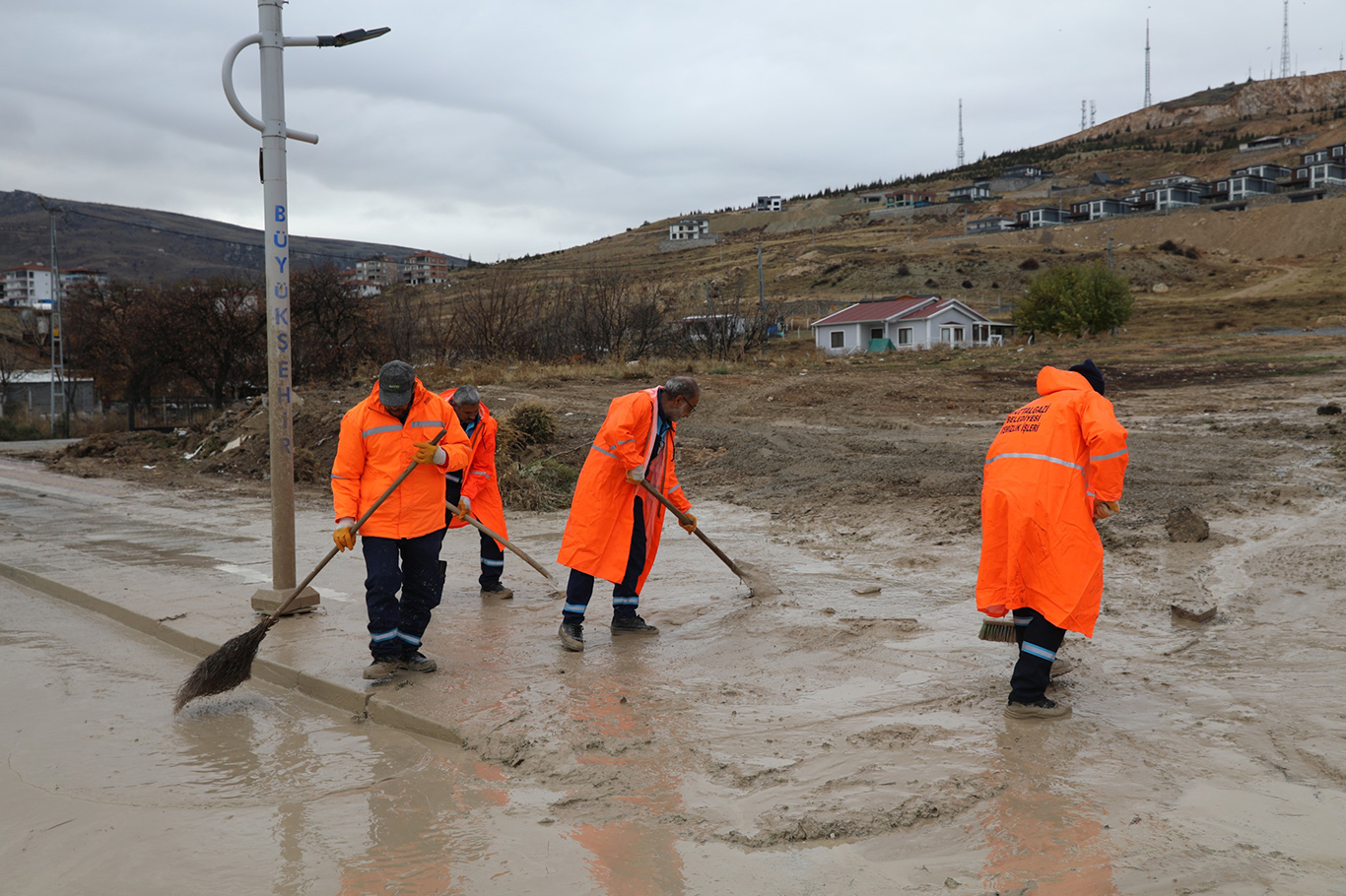 Battalgazi Belediyesi'nden kapsamlı temizlik çalışması 