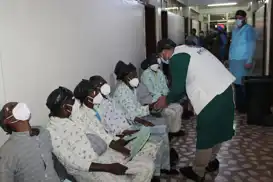 IHO EBRAR'dan Etiyopya'da katarakt ameliyatı ve kanser hastası çocuklara nakdi destek