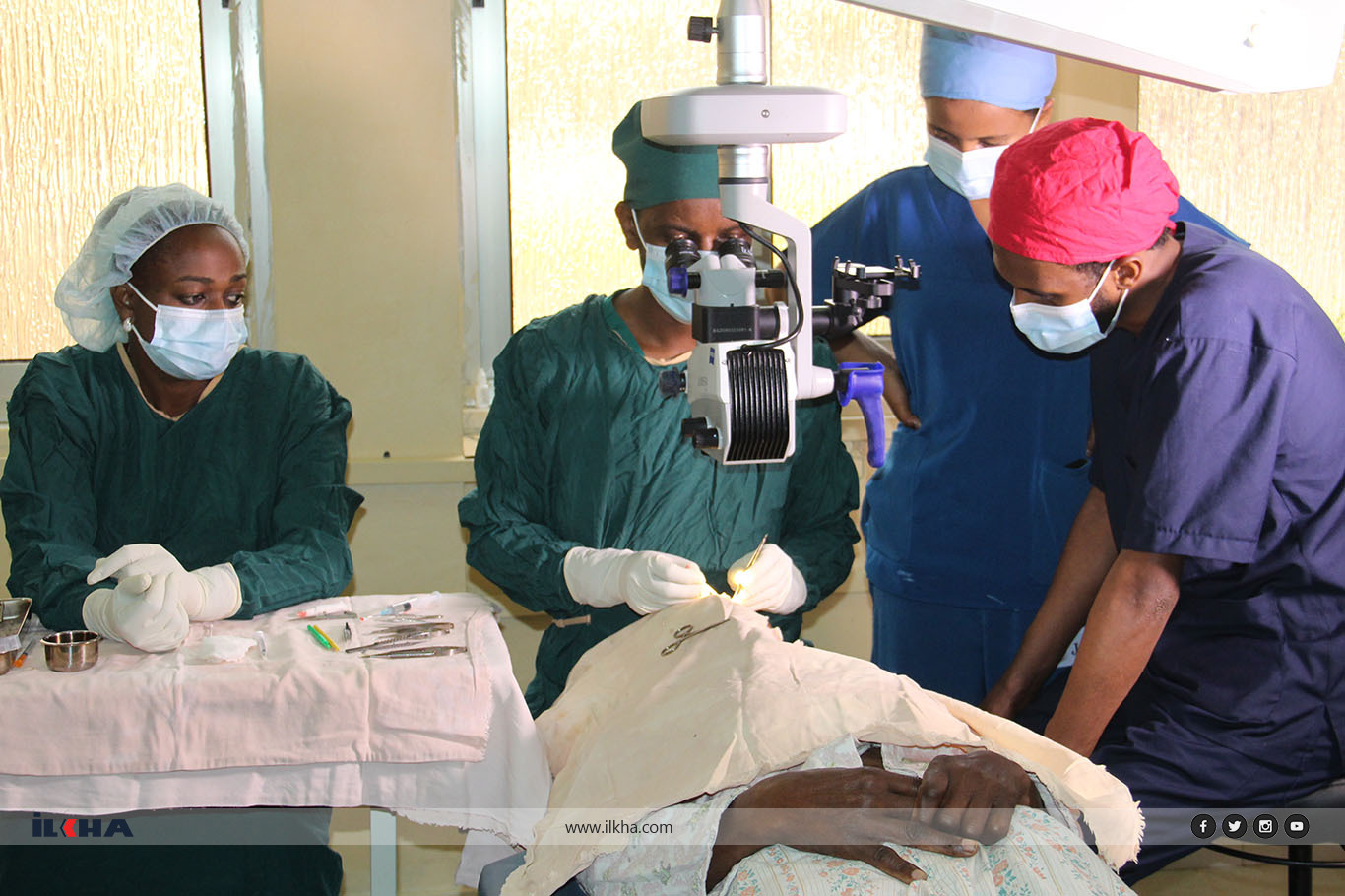 09fc6d57-8c87-46fe-8898-04769a1abe9c