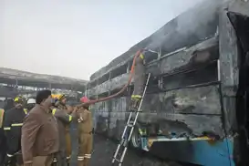 At least 15 killed, dozens injured in massive highway pile-up in northern India