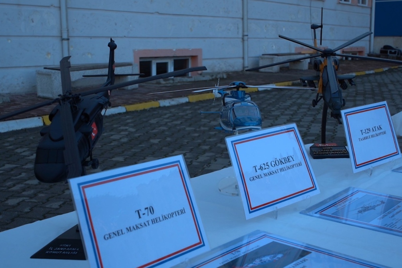 Siirt’te yerli ve millî savunma sanayi ürünleri öğrencilerle buluştu